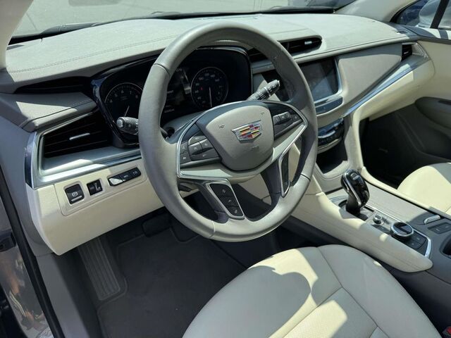 2020 Cadillac XT5 Premium Luxury
