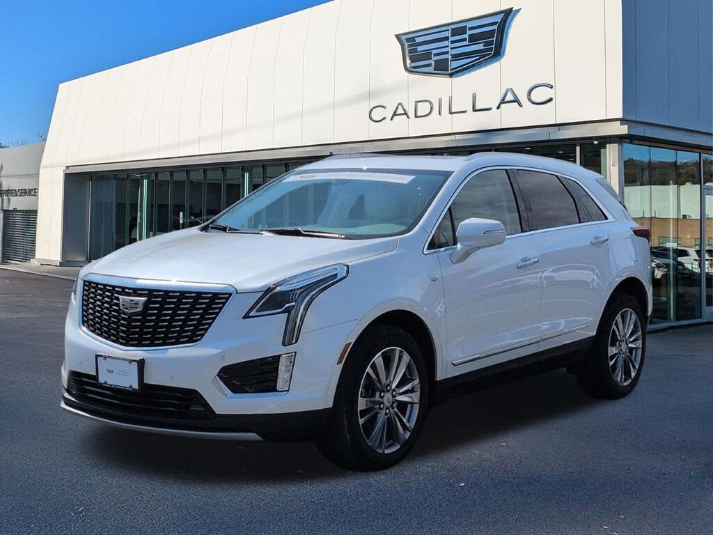 2023 Cadillac XT5 — photo 1 of 7