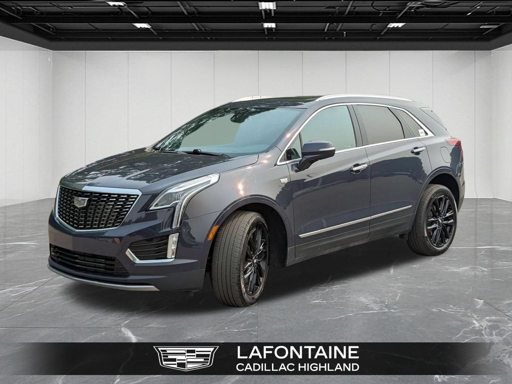 2024 Cadillac XT5 — photo 1 of 7