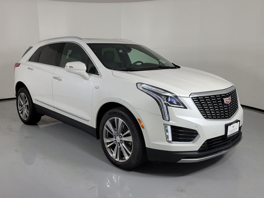 2024 Cadillac XT5 — photo 1 of 7