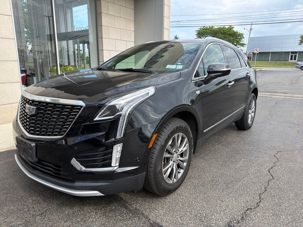 2023 Cadillac XT5 — photo 1 of 7