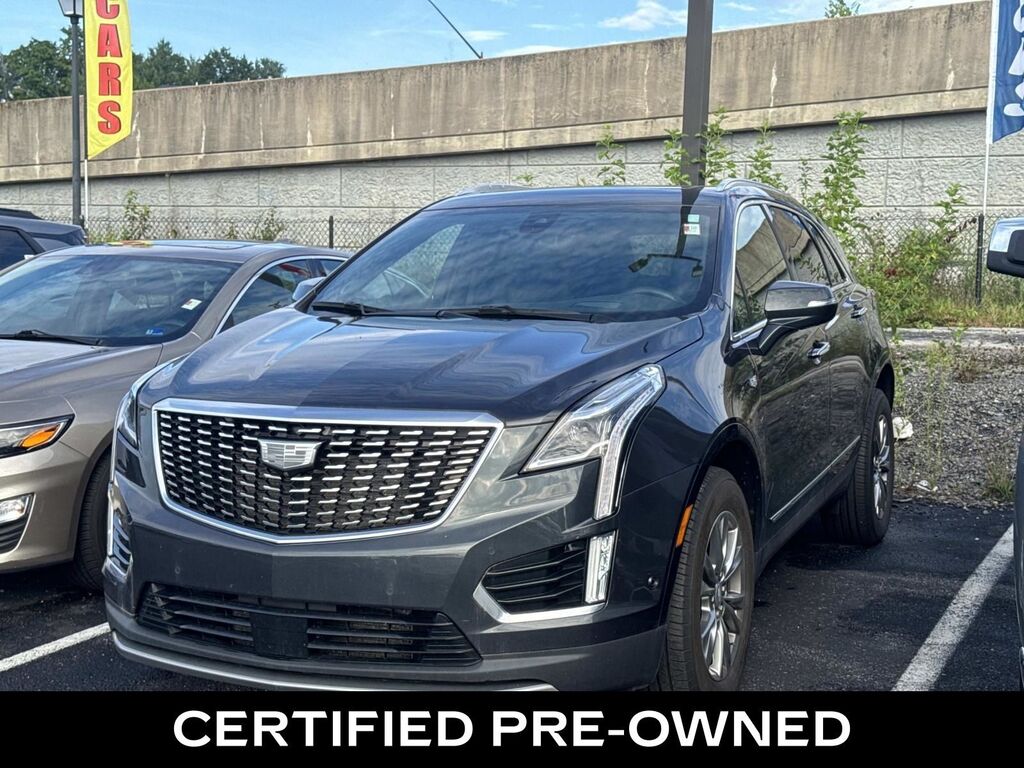 2023 Cadillac XT5 — photo 1 of 6