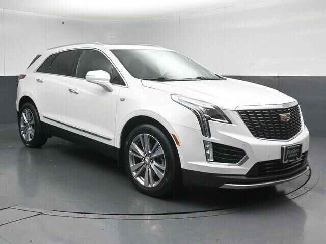 2024 Cadillac XT5 Premium Luxury — photo 1 of 13