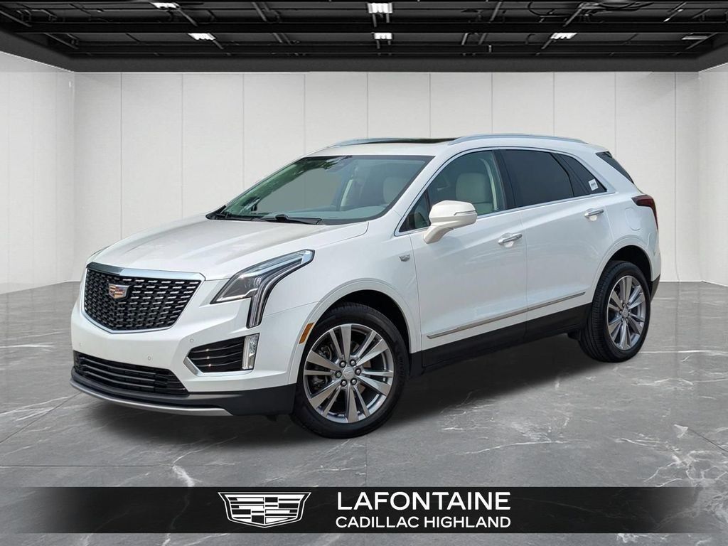 2024 Cadillac XT5 — photo 1 of 7