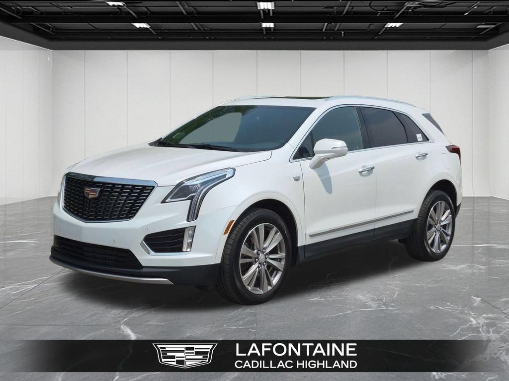 2024 Cadillac XT5 — photo 1 of 7