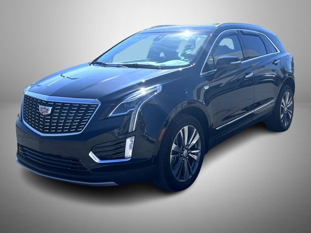 2023 Cadillac XT5 — photo 1 of 7