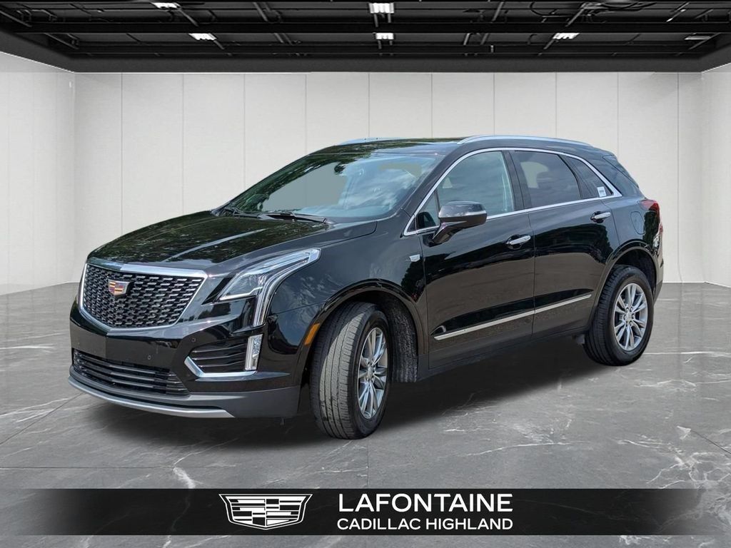 2023 Cadillac XT5 — photo 1 of 7