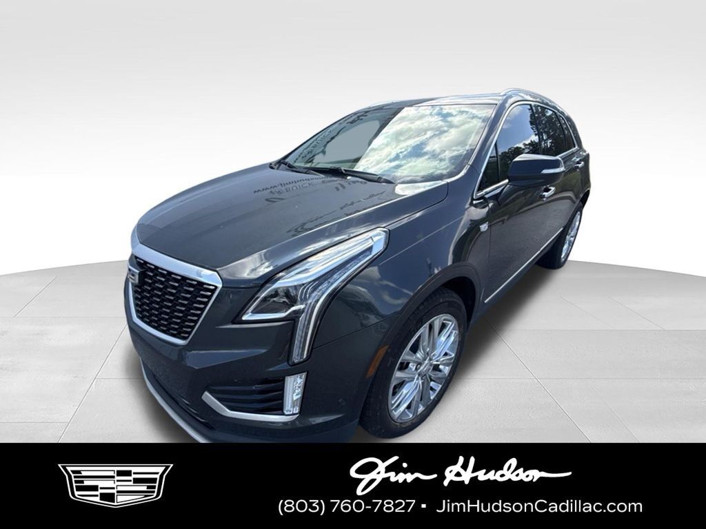 2022 Cadillac XT5 — photo 1 of 5