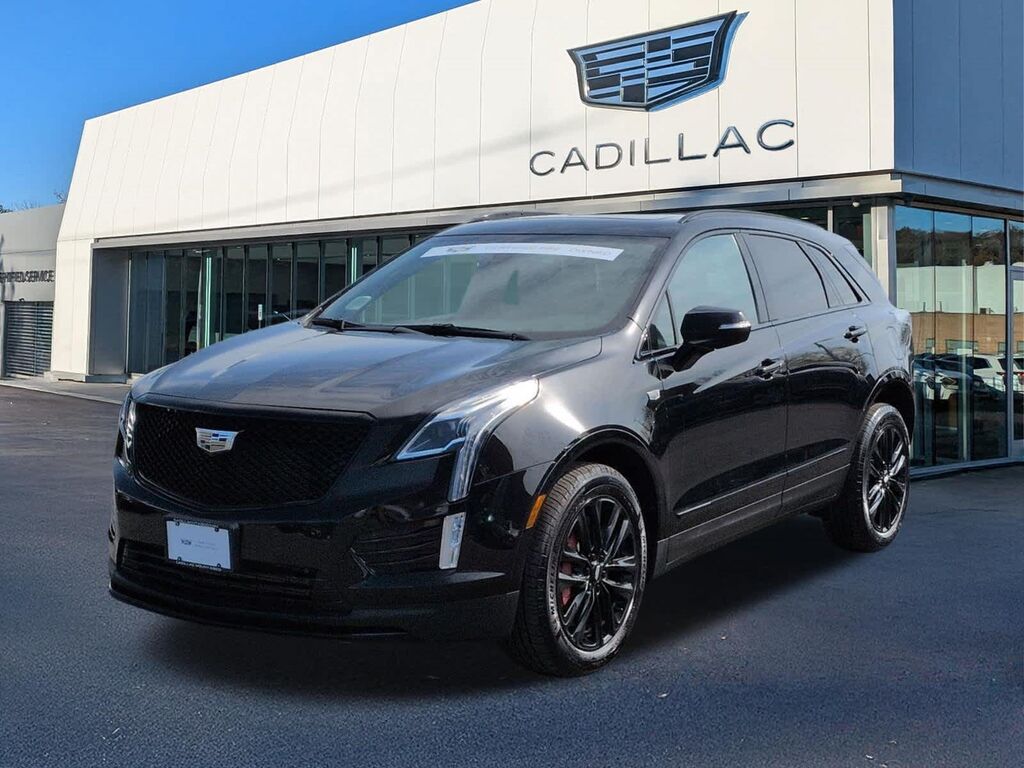 2022 Cadillac XT5 — photo 1 of 7
