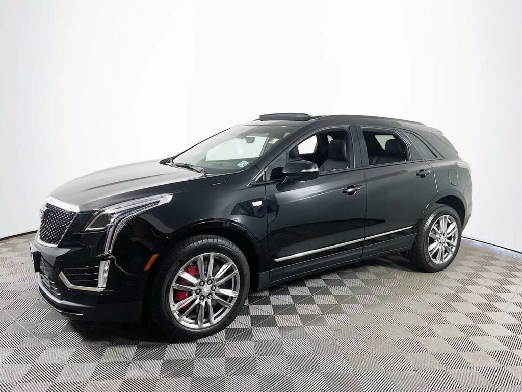 2025 Cadillac XT5 Sport — photo 1 of 13