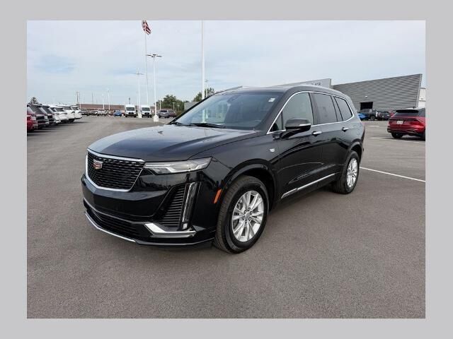 2024 Cadillac XT6 Luxury