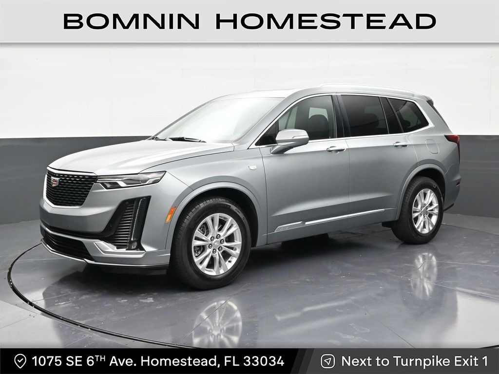 2023 Cadillac XT6 — photo 1 of 7