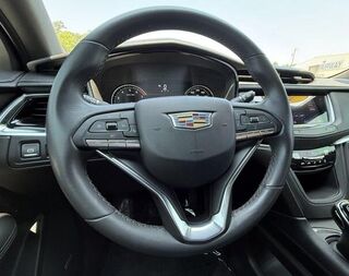 2024 Cadillac XT6 Luxury