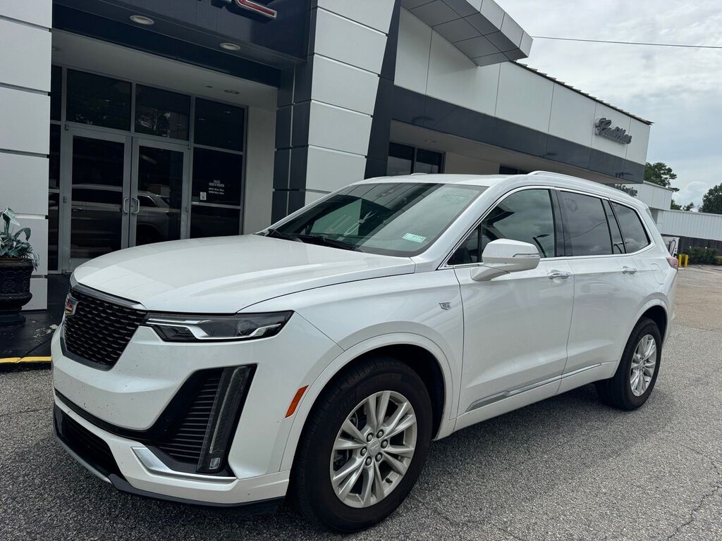 2024 Cadillac XT6 — photo 1 of 7
