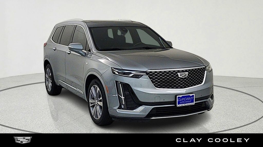 2024 Cadillac XT6 — photo 1 of 7