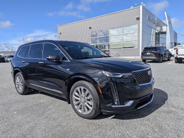 2021 Cadillac XT6 Premium Luxury