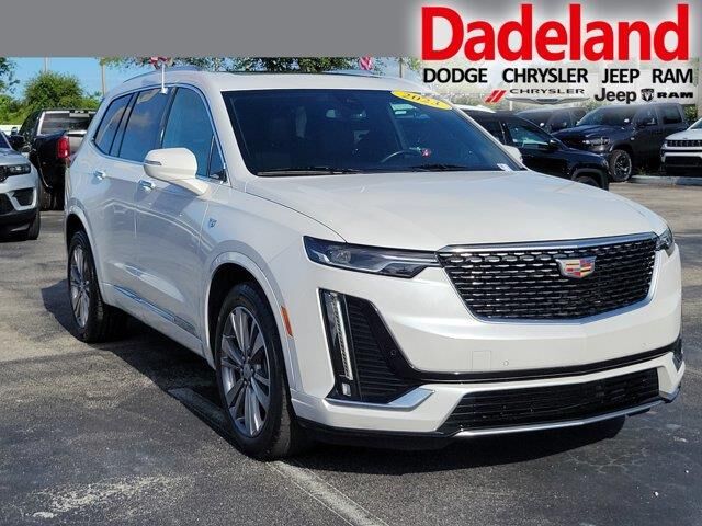 2023 Cadillac XT6 Premium Luxury — photo 1 of 13