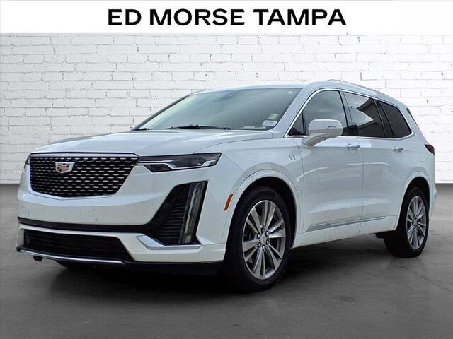 2023 Cadillac XT6 Premium Luxury — photo 1 of 13