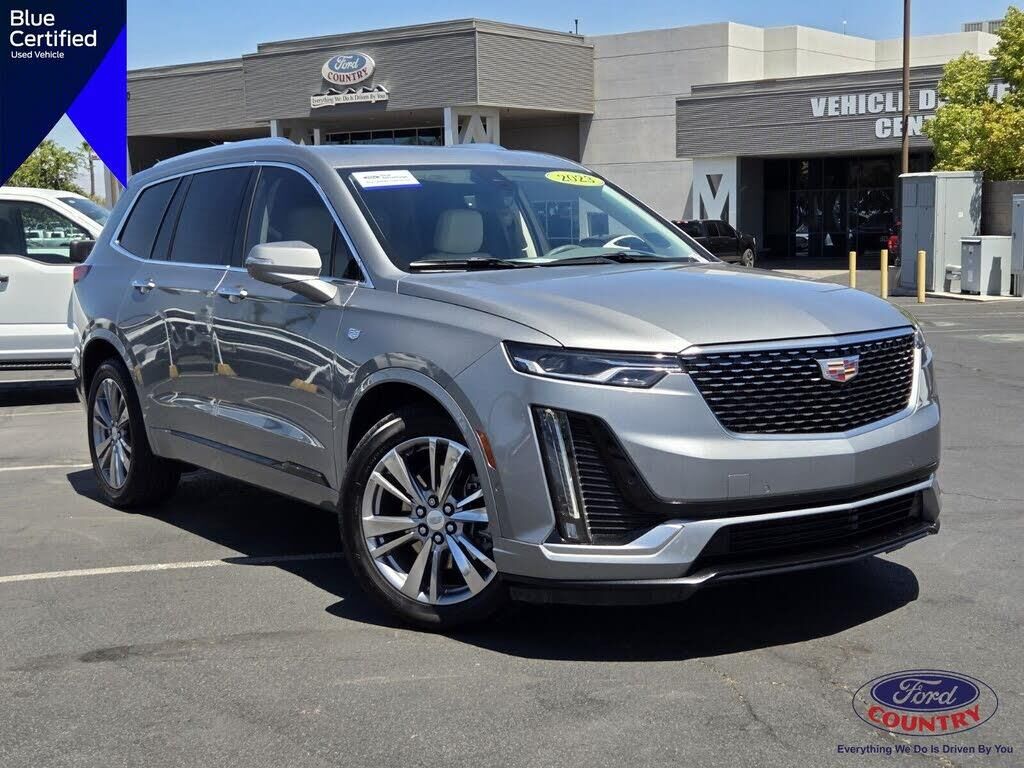 2023 Cadillac XT6 Premium Luxury — photo 1 of 1