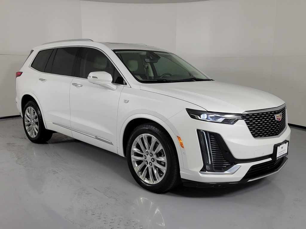 2024 Cadillac XT6 — photo 1 of 7
