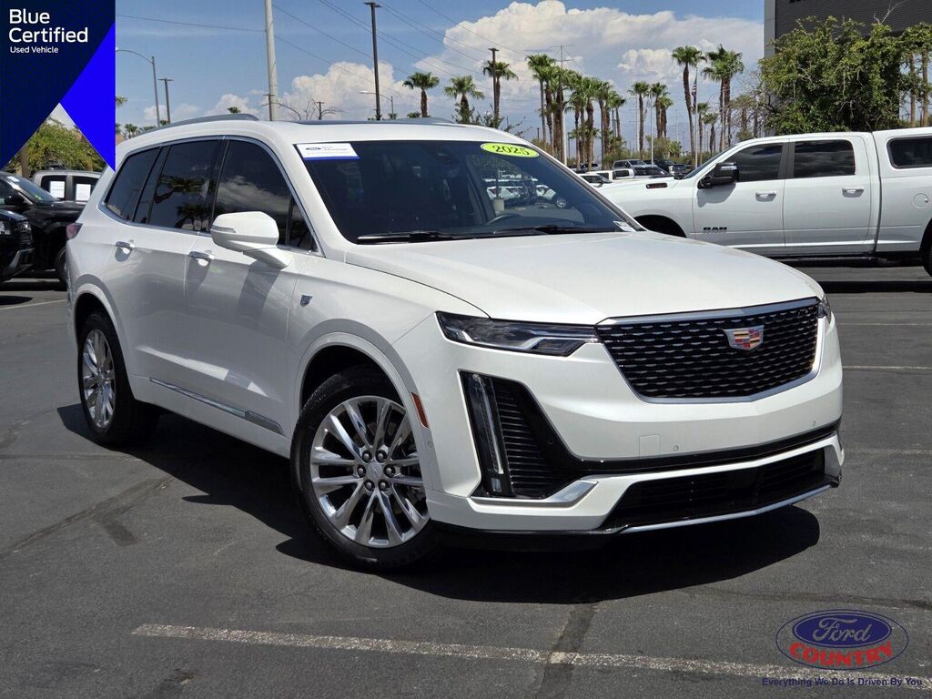 2025 Cadillac XT6 Premium Luxury