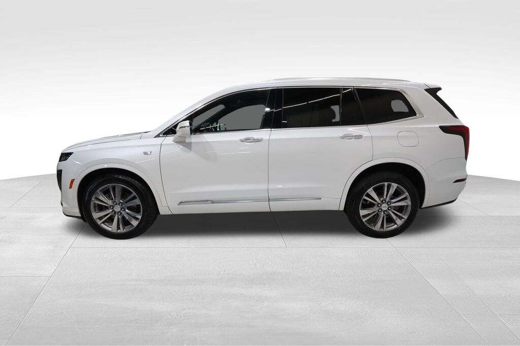 2024 Cadillac XT6 — photo 1 of 7