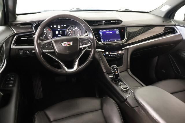 2023 Cadillac XT6 Premium Luxury — photo 1 of 1