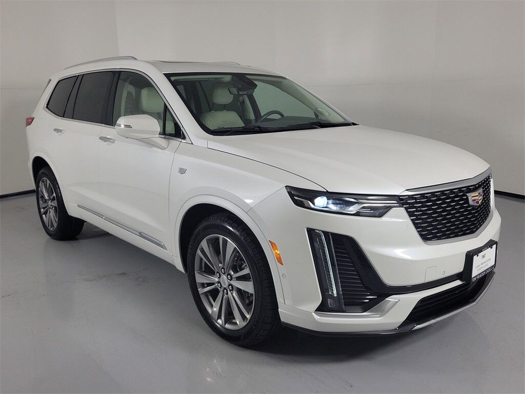 2023 Cadillac XT6 — photo 1 of 7
