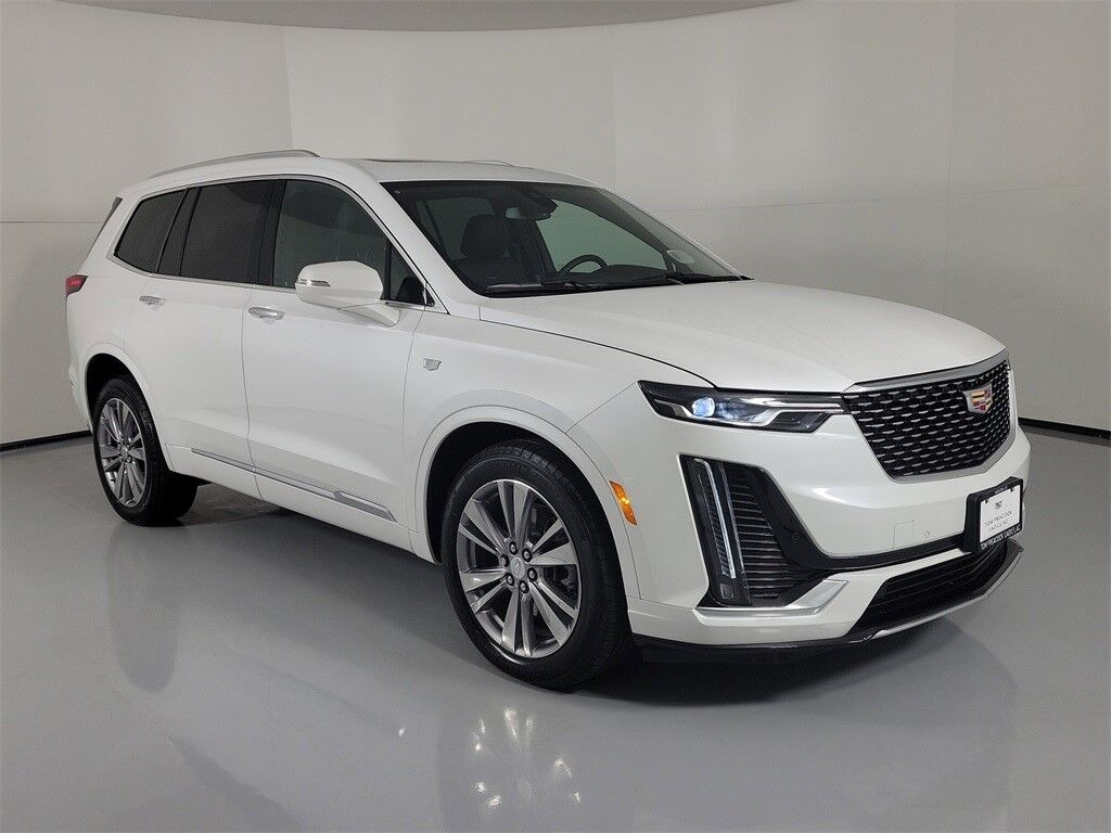 2024 Cadillac XT6 — photo 1 of 7