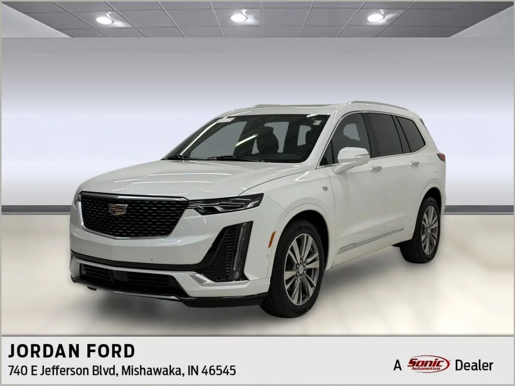 2021 Cadillac XT6 Premium Luxury — photo 1 of 13