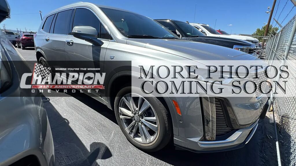 2025 Cadillac XT6 Premium Luxury — photo 1 of 3