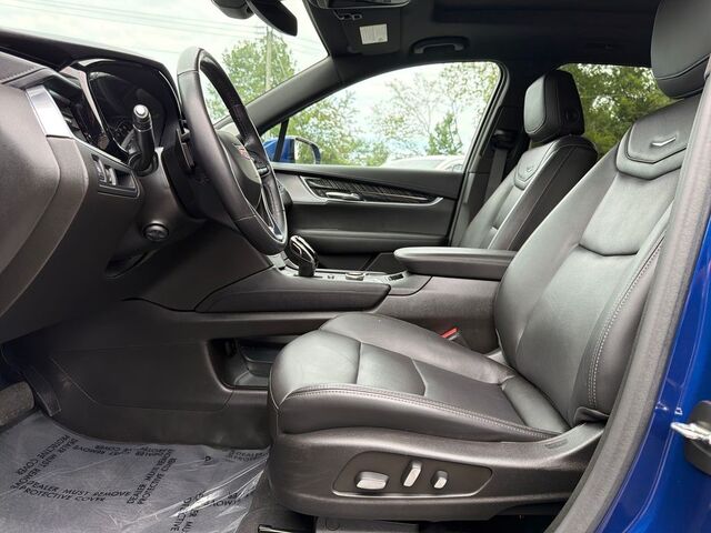 2023 Cadillac XT6
