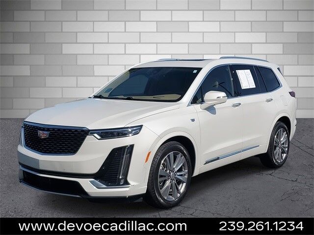 2022 Cadillac XT6