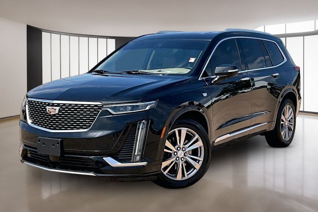 2023 Cadillac XT6 — photo 1 of 7