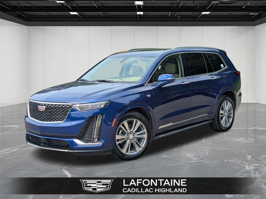 2025 Cadillac XT6 — photo 1 of 7