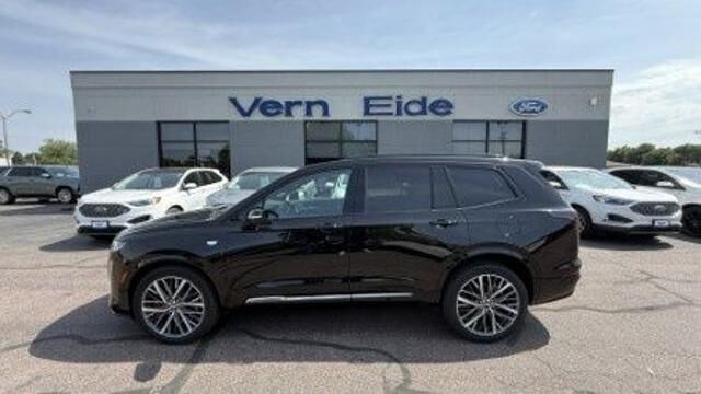 2024 Cadillac XT6 Sport