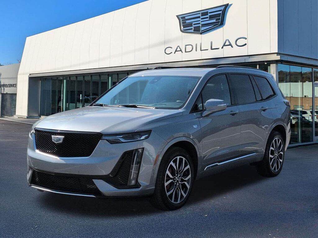 2024 Cadillac XT6 — photo 1 of 7