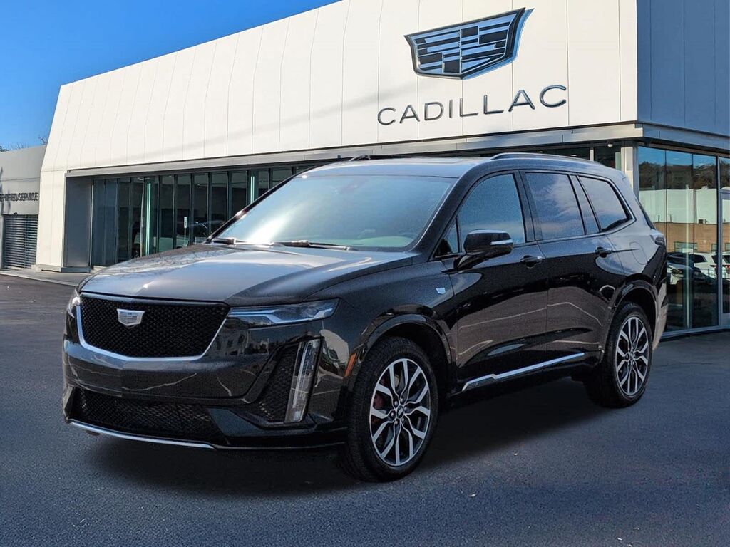 2024 Cadillac XT6 — photo 1 of 7