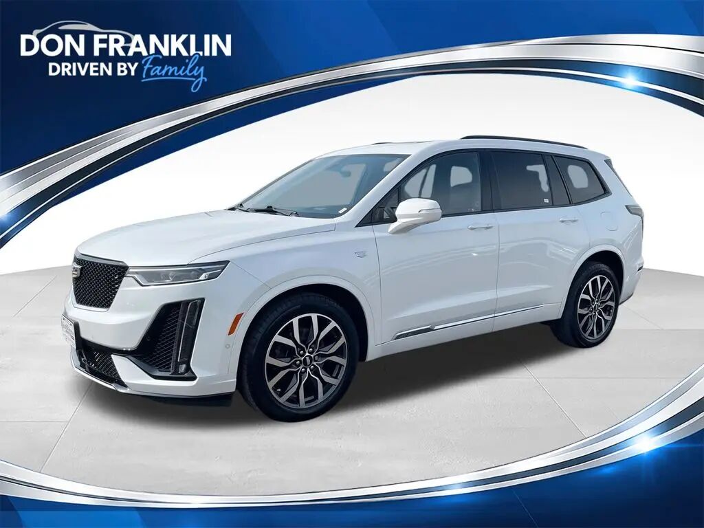 2021 Cadillac XT6 Sport — photo 1 of 13