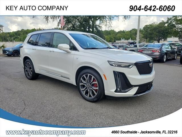 2023 Cadillac XT6 Sport — photo 1 of 13
