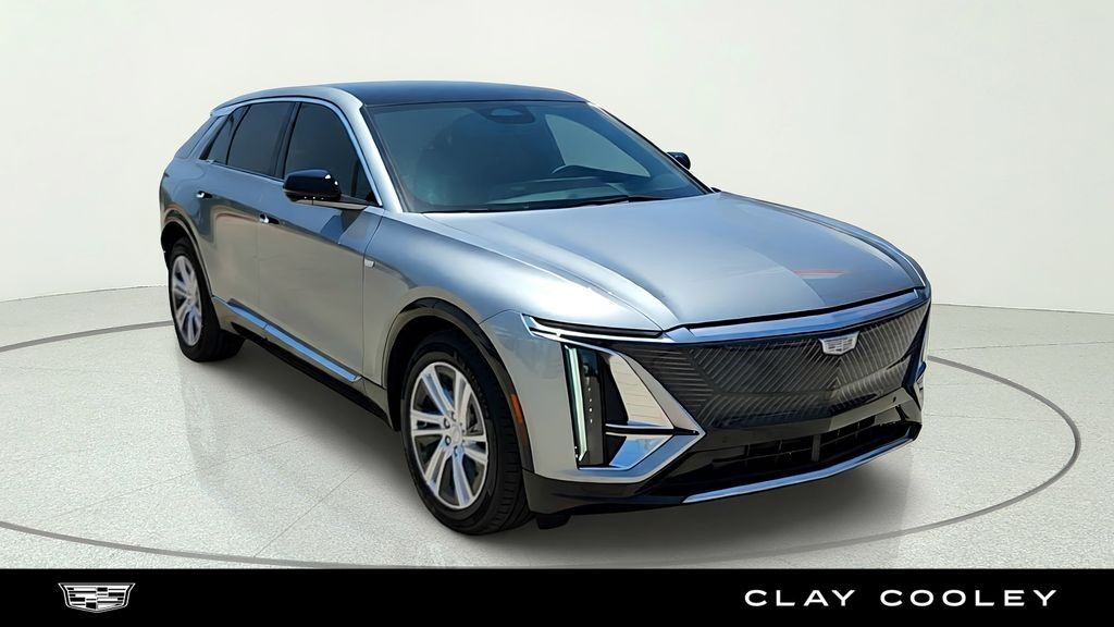 2024 Cadillac LYRIQ — photo 1 of 7