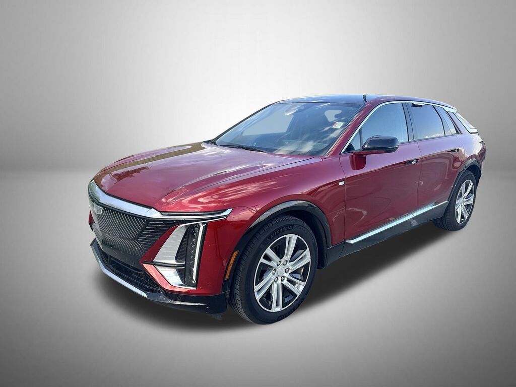 2024 Cadillac LYRIQ — photo 1 of 7