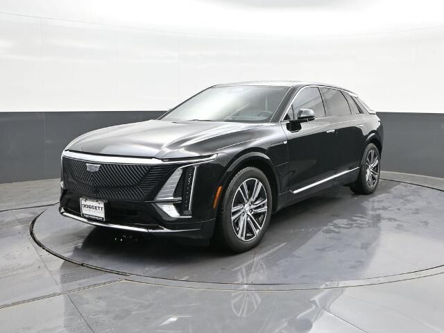 2024 Cadillac LYRIQ Luxury 1