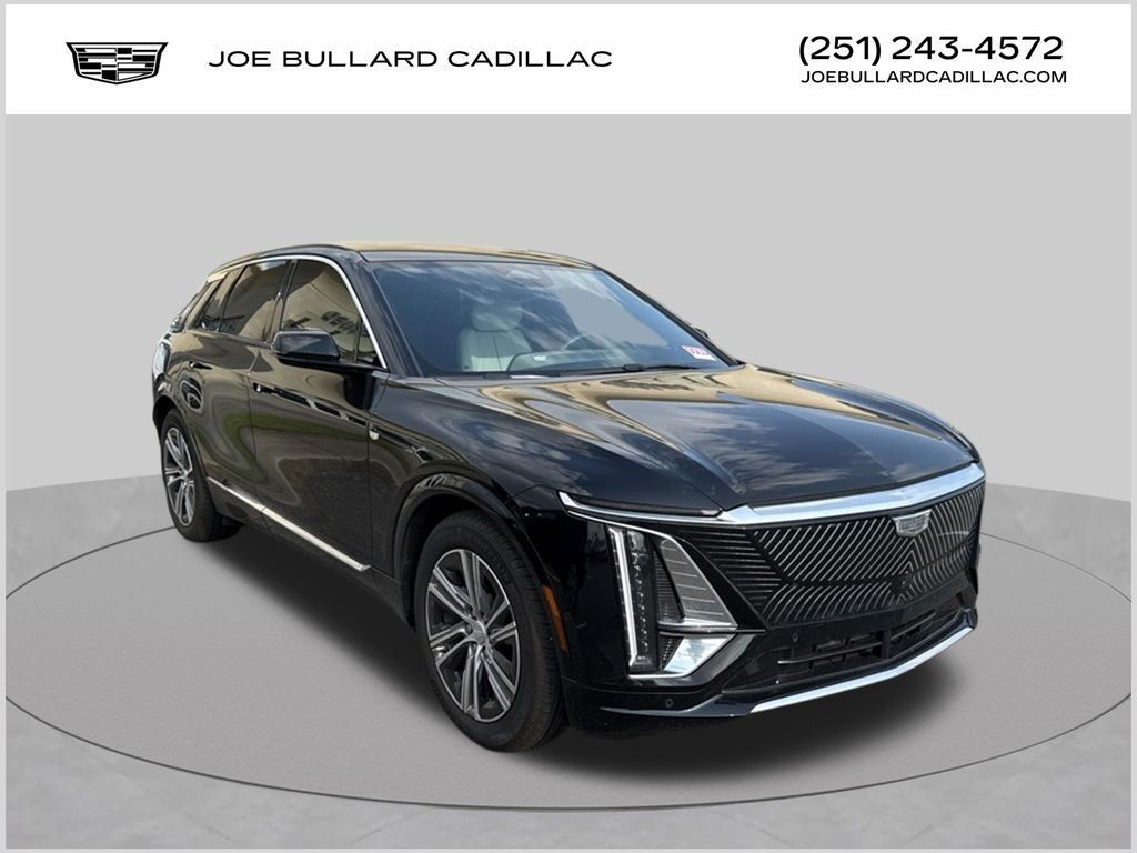 2024 Cadillac LYRIQ — photo 1 of 5