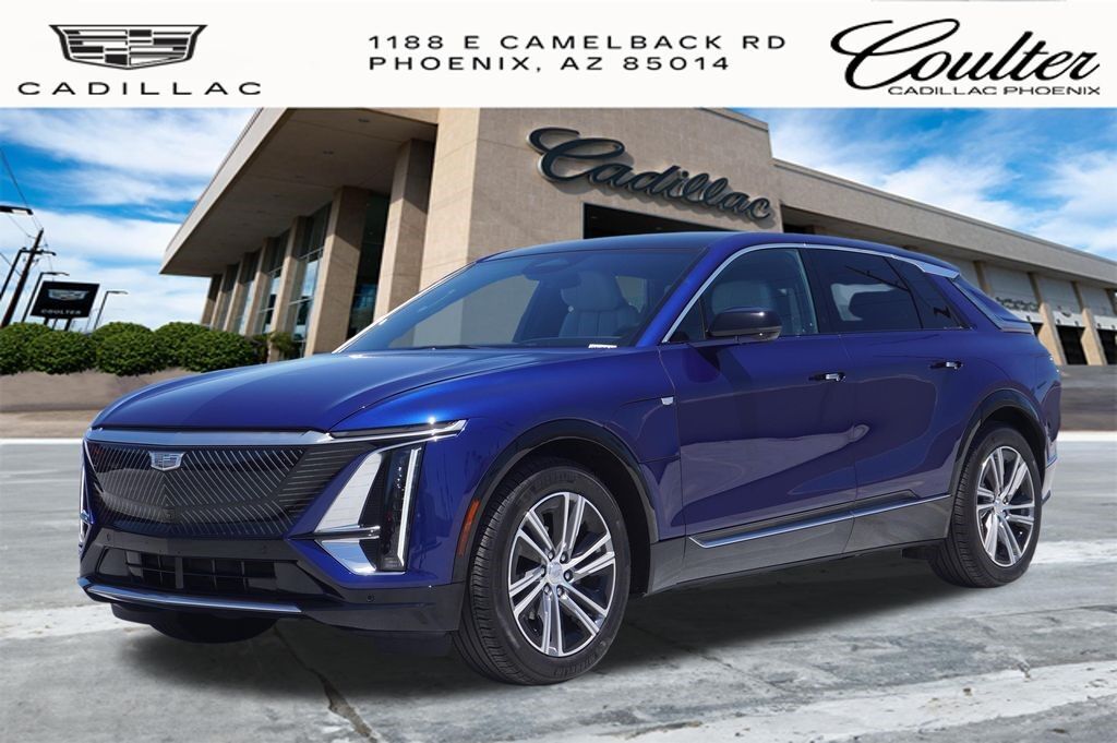 2024 Cadillac LYRIQ — photo 1 of 7