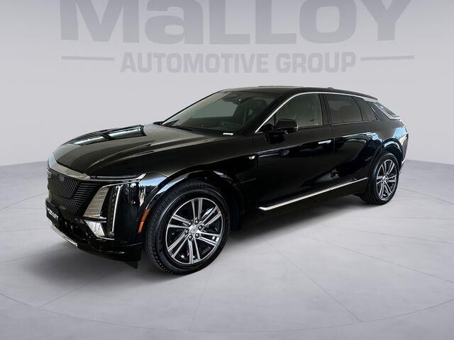 2024 Cadillac LYRIQ Luxury 1
