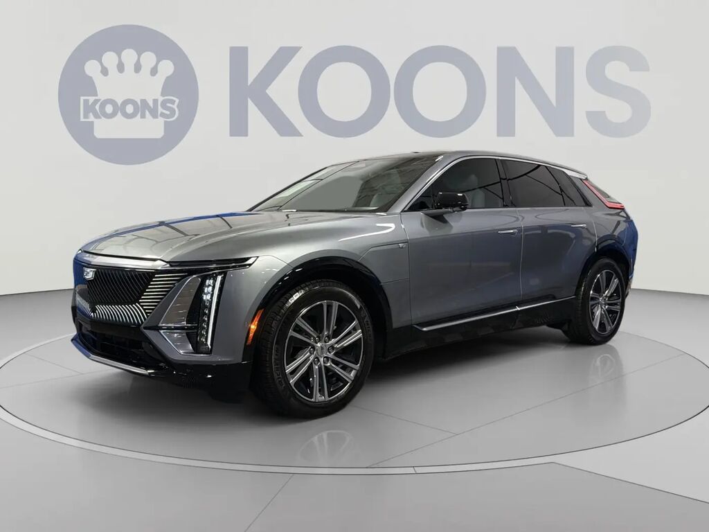2024 Cadillac LYRIQ Luxury 1 — photo 1 of 13