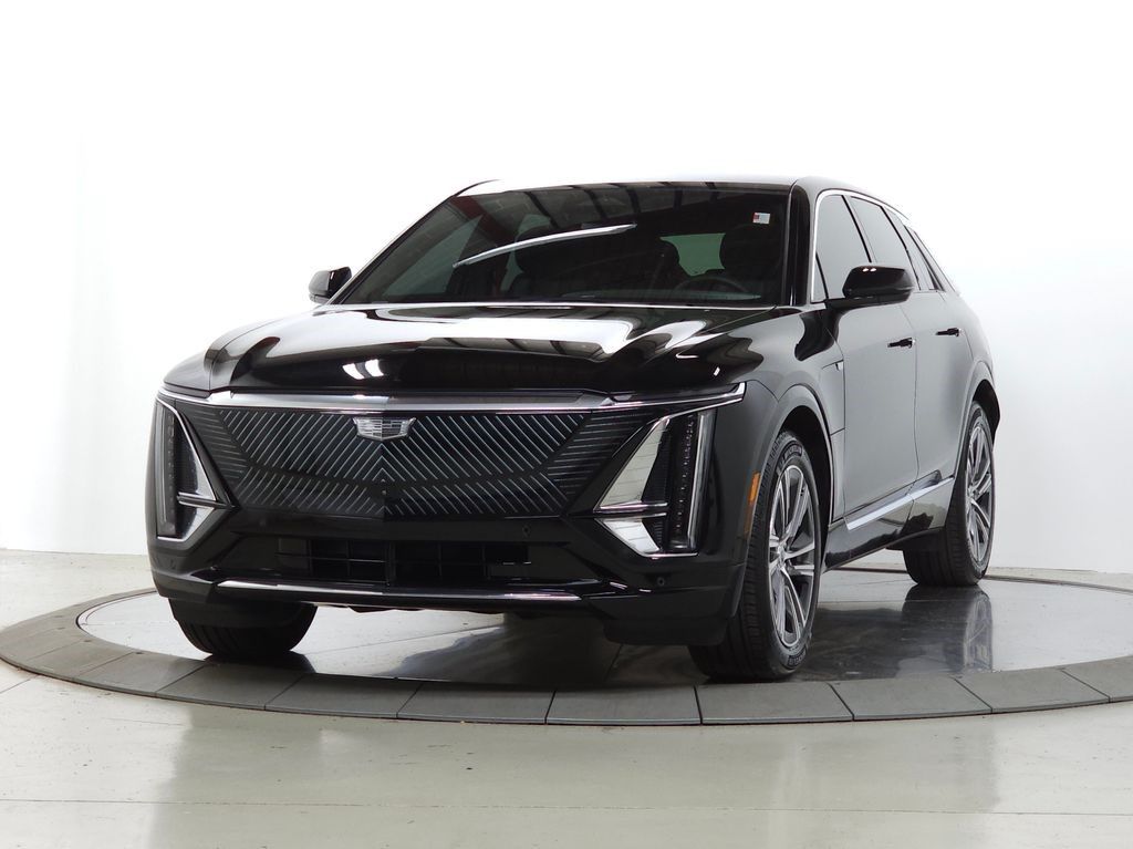 2024 Cadillac LYRIQ — photo 1 of 7