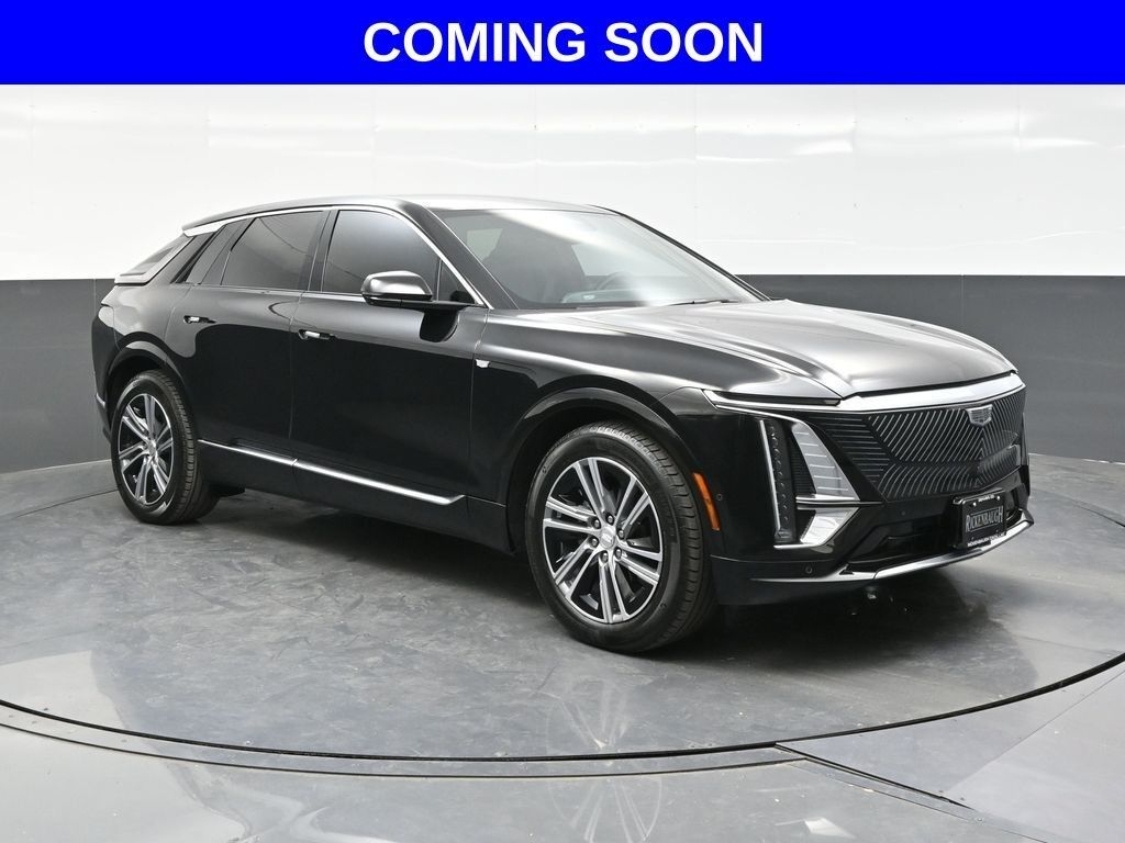 2024 Cadillac LYRIQ — photo 1 of 7