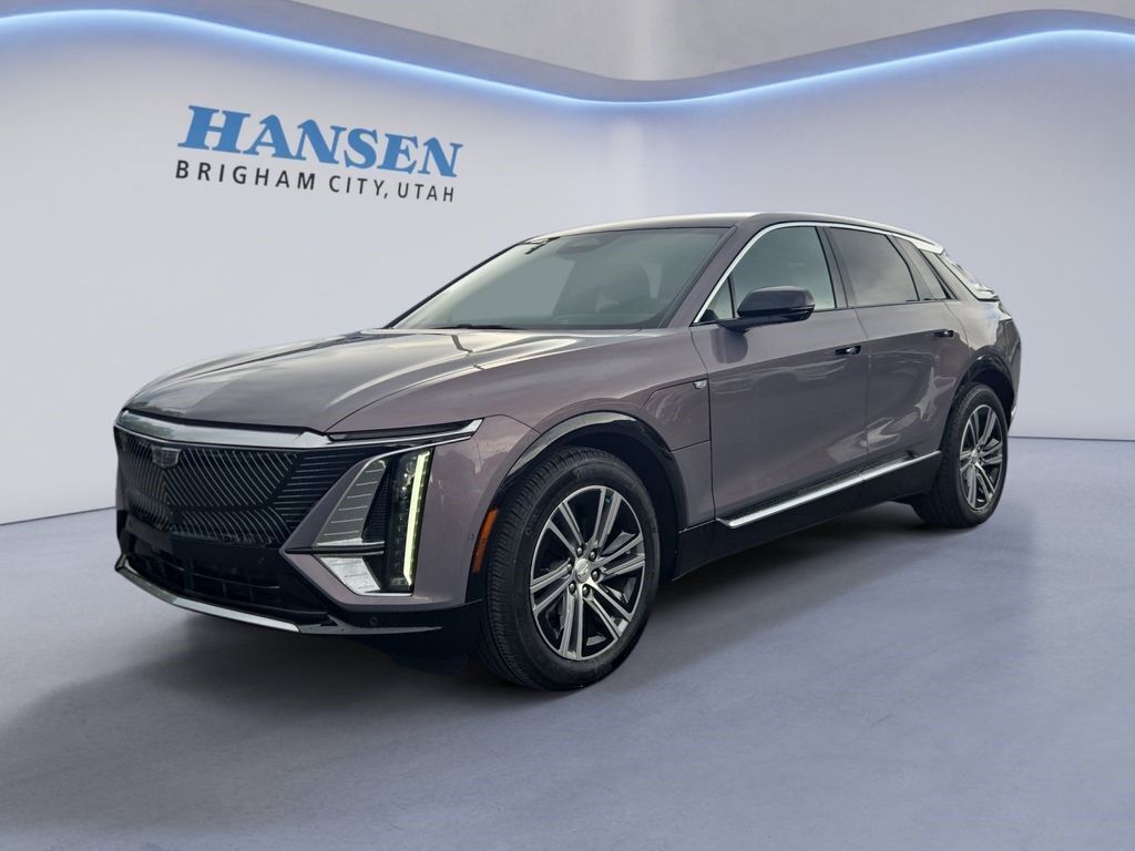 2024 Cadillac LYRIQ — photo 1 of 7